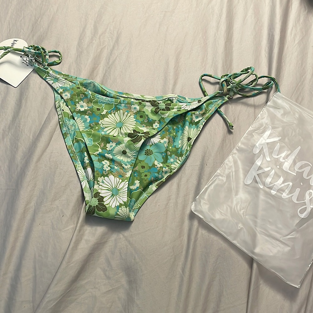 Kulani Kinis Tie Side Bottom